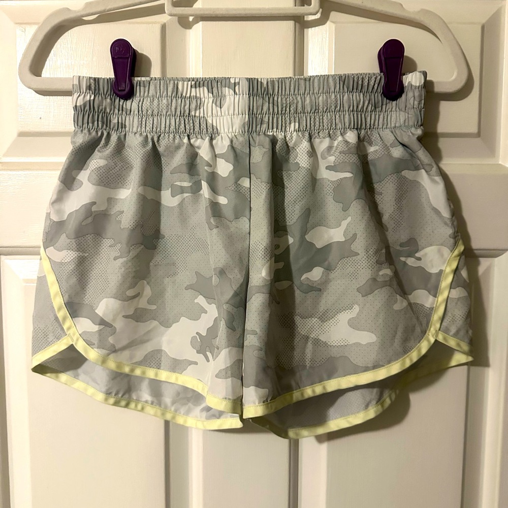 Athletic Works Camo Running Shorts - Size Small (4-6)